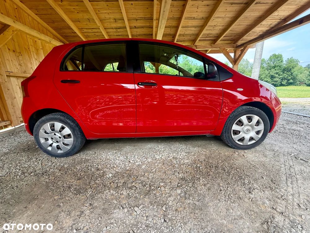 Toyota Yaris 1.0 Luna A/C - 6