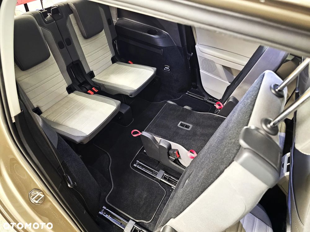 Volkswagen Touran 1.4 TSI BMT Comfortline DSG - 33