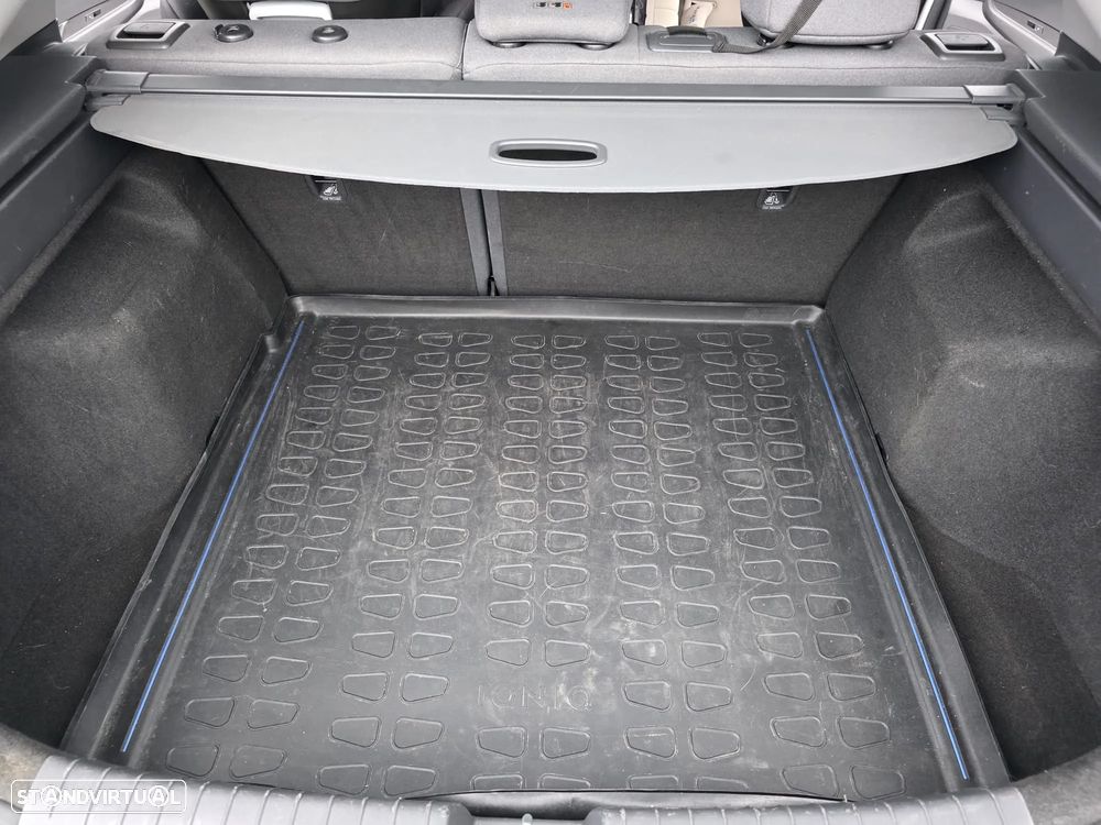 Hyundai Ioniq 1.6 GDI HEV - 11