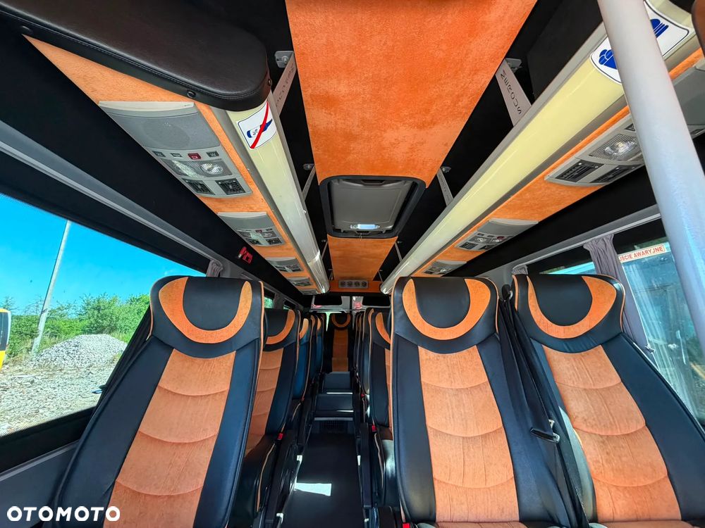 Mercedes-Benz Sprinter 516 - 24