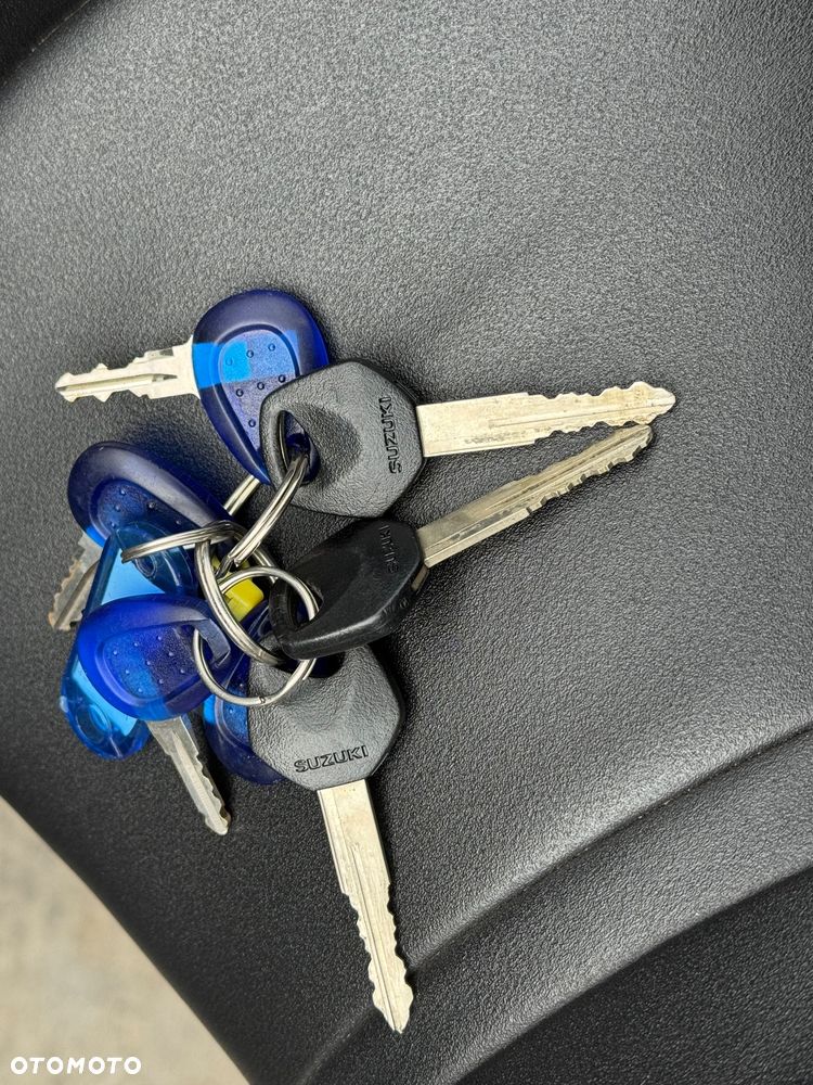 Suzuki GSX - 34