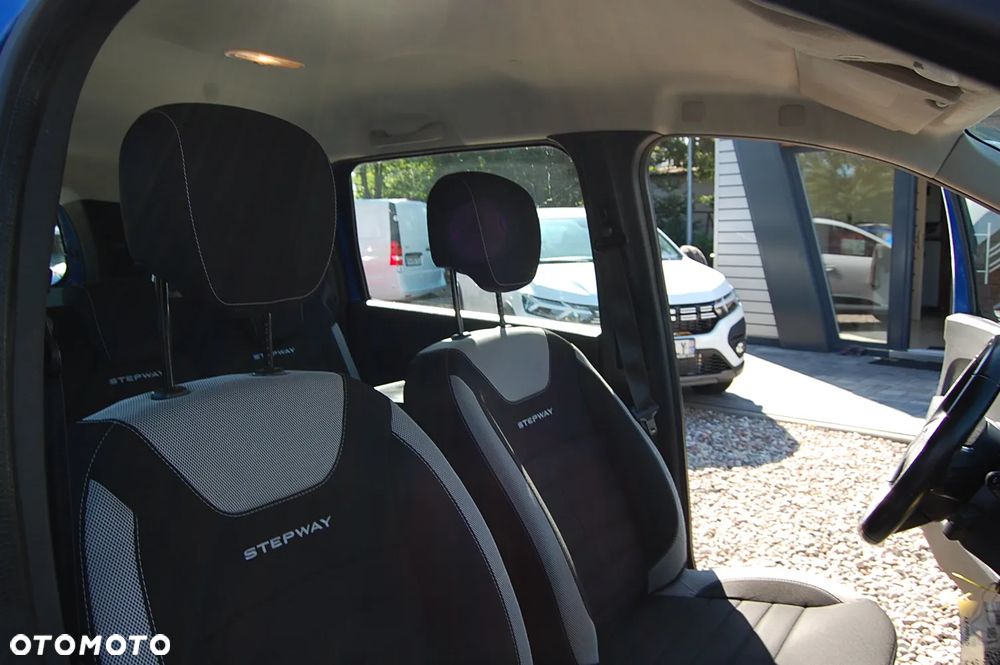 Dacia Lodgy 1.3 TCe Stepway S&S - 23