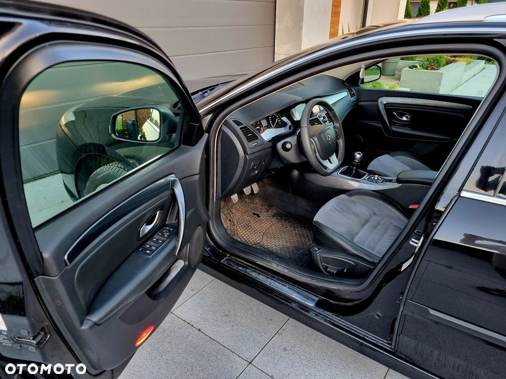Renault Laguna 2.0 dCi Initiale - 17
