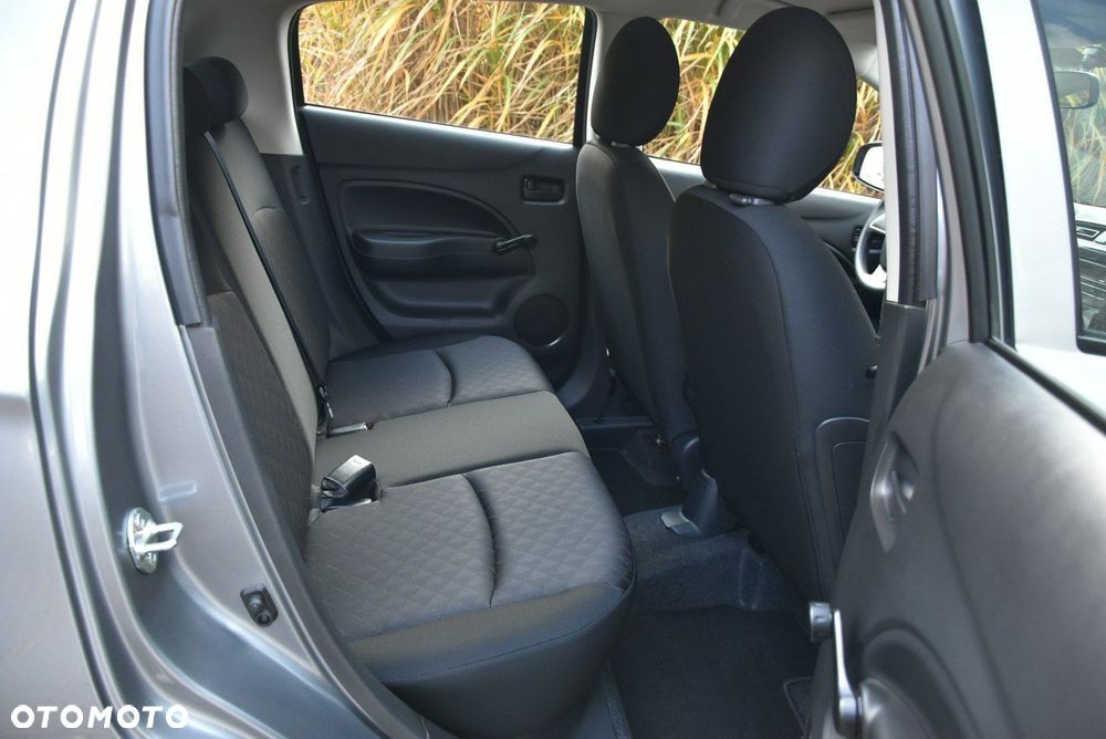 Mitsubishi Space Star - 11