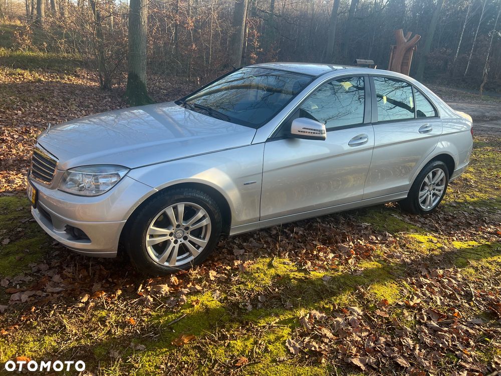 Mercedes-Benz Klasa C 180 Kompressor BlueEFFICIENCY Elegance - 7