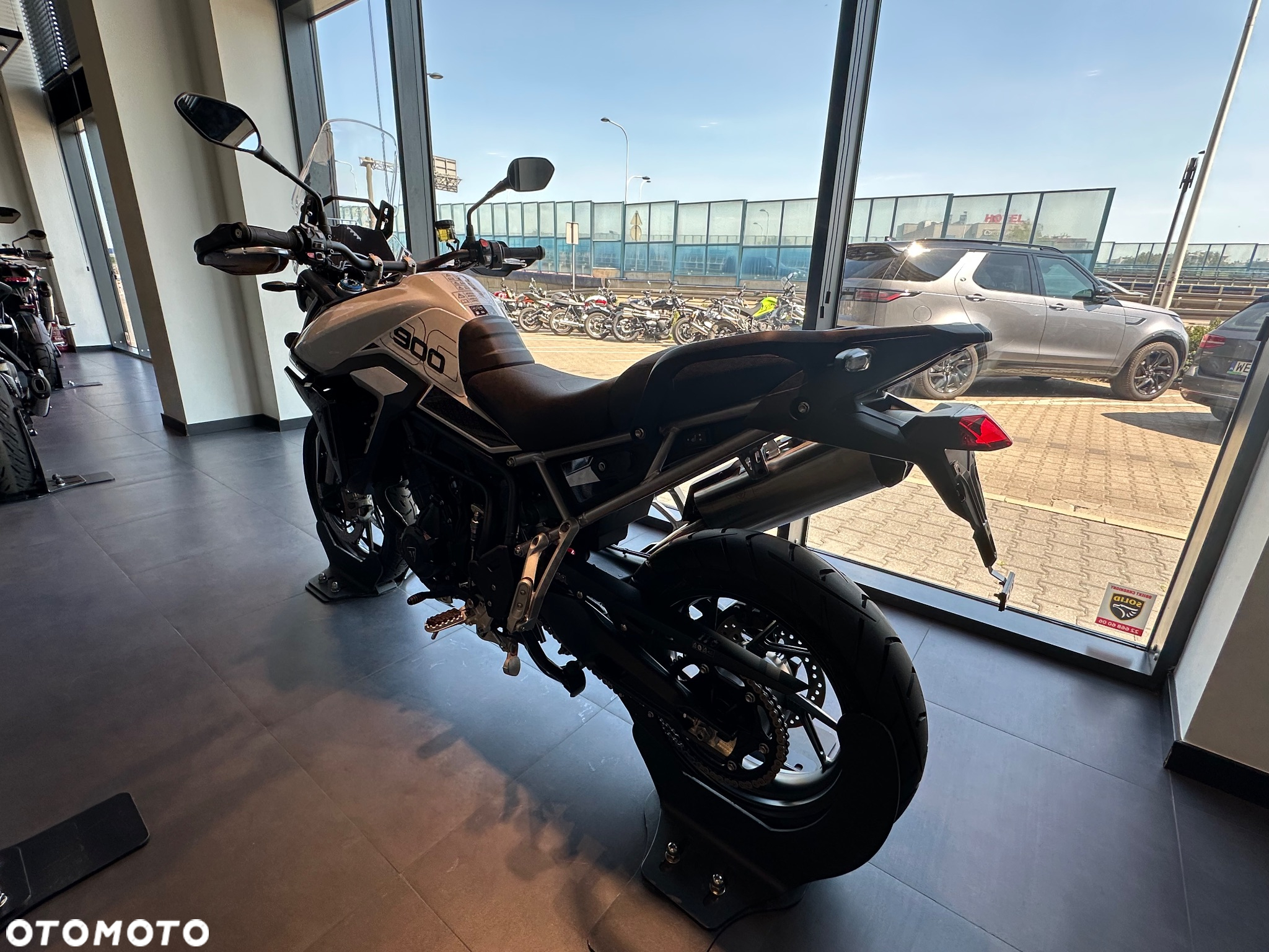 Triumph Tiger - 6