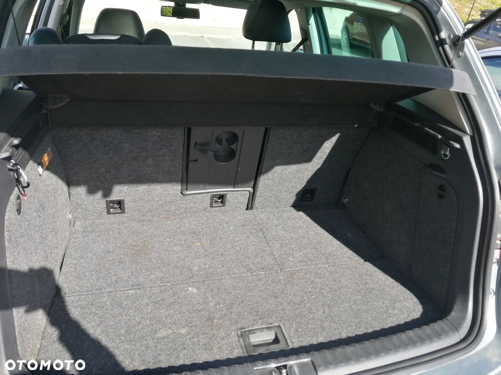 Volkswagen Tiguan - 14