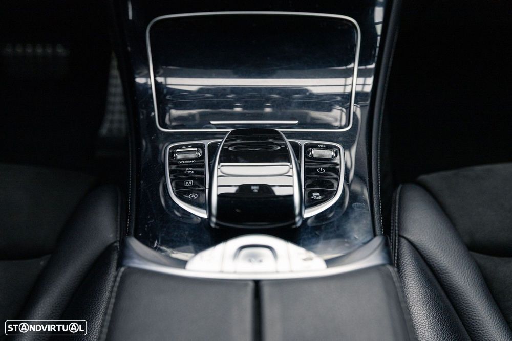 Mercedes-Benz GLC 220 d 4Matic 9G-TRONIC AMG Line - 38