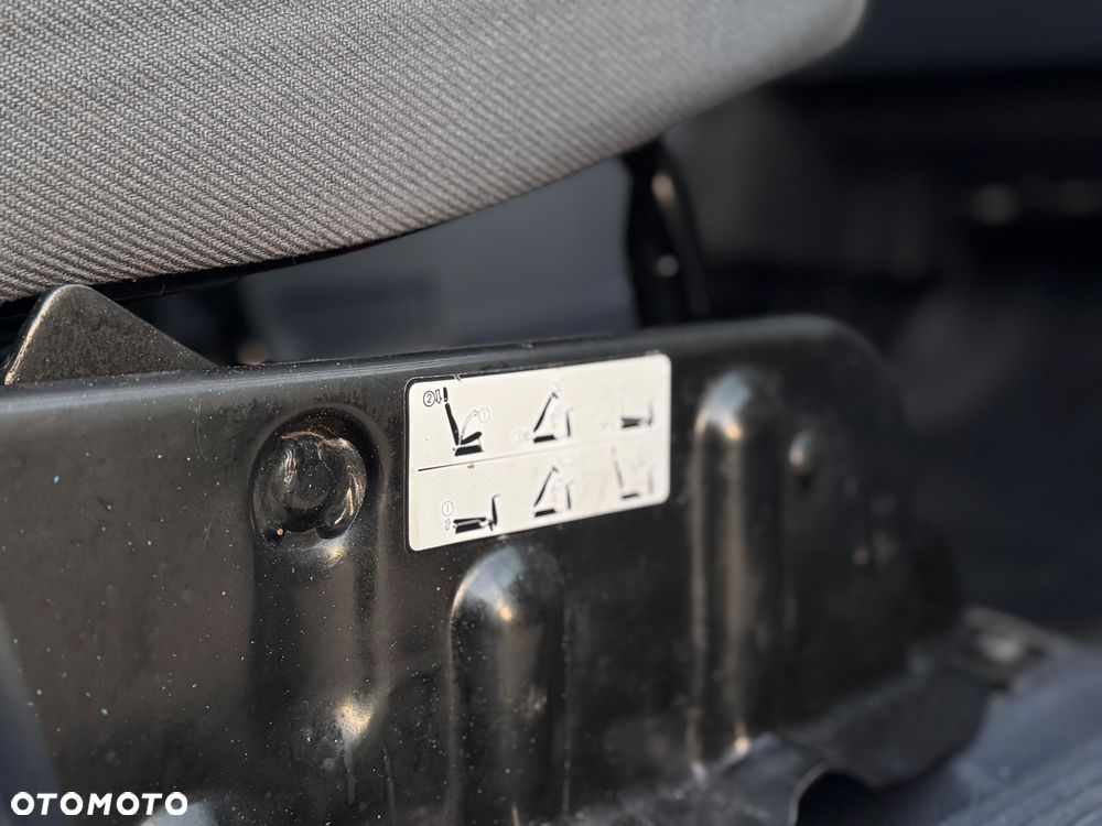 Ford Transit Connect - 16