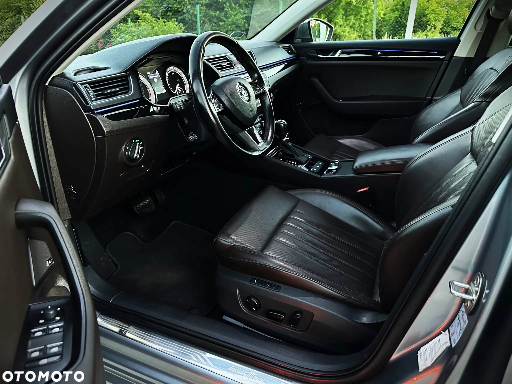 Skoda Superb Combi 2.0 TDI 4x4 DSG L&K - 15