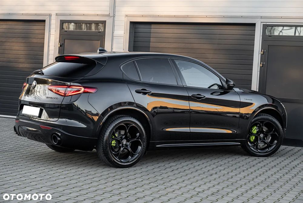 Alfa Romeo Stelvio 2.0 Turbo 16V AT8-Q4 Veloce - 14