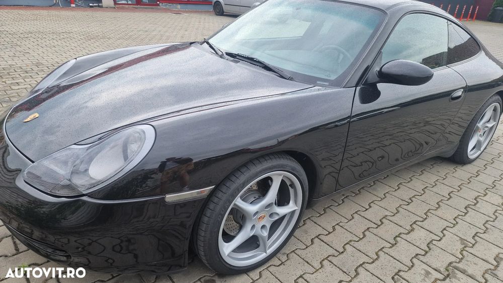 Porsche 911 Carrera - 15