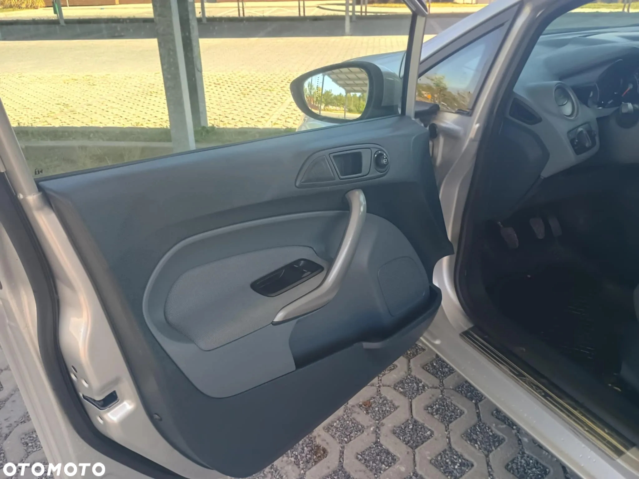 Ford Fiesta - 15