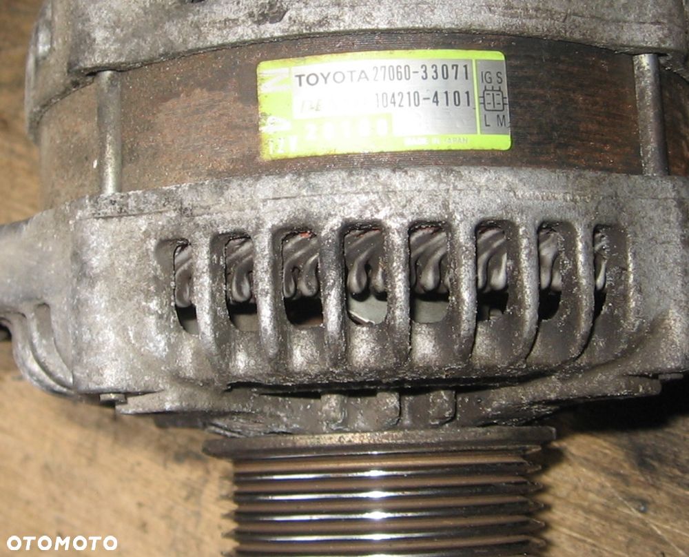COROLLA E12 1.4D D4D alternator 27060-33071 TOYOTA - 3