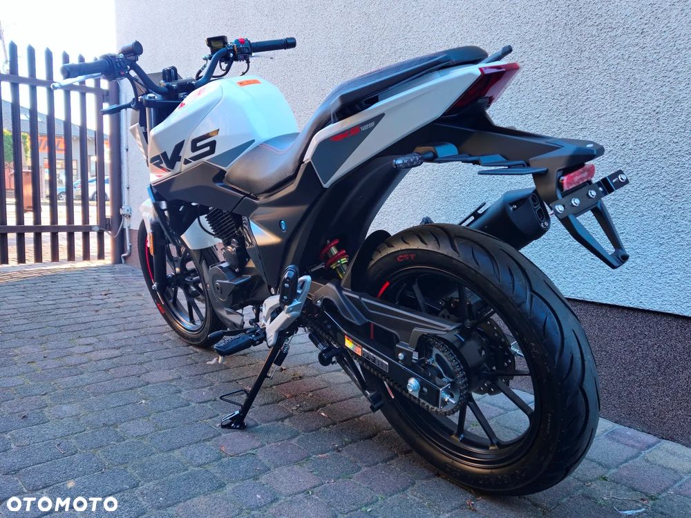 Keeway RKS 125 - 9