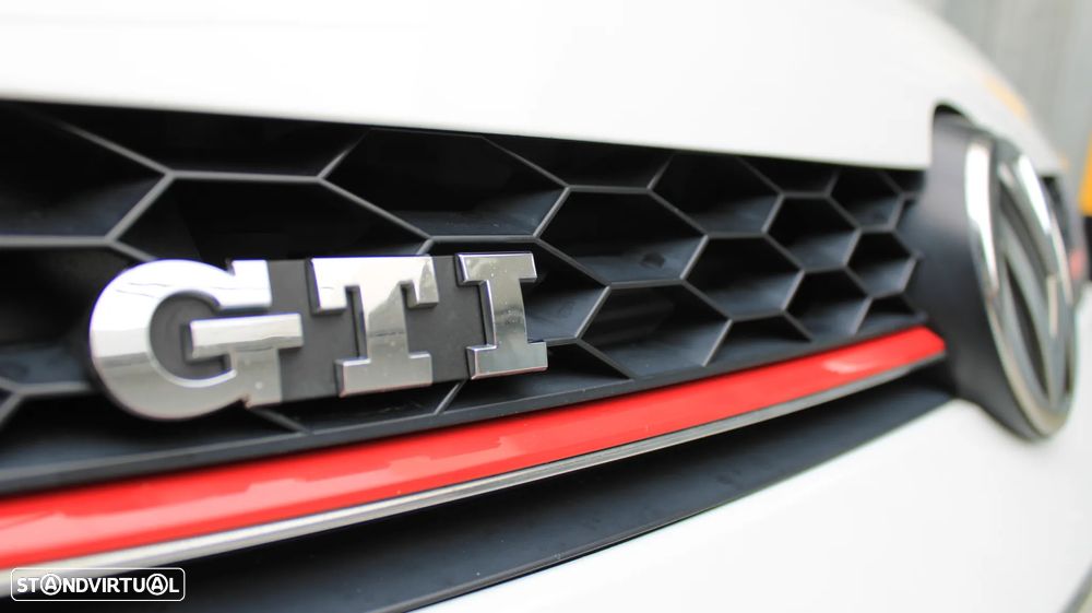 VW Golf GTI Performance BlueMotion - 23