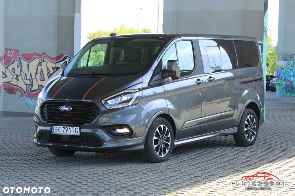 Ford Tourneo Custom - 4