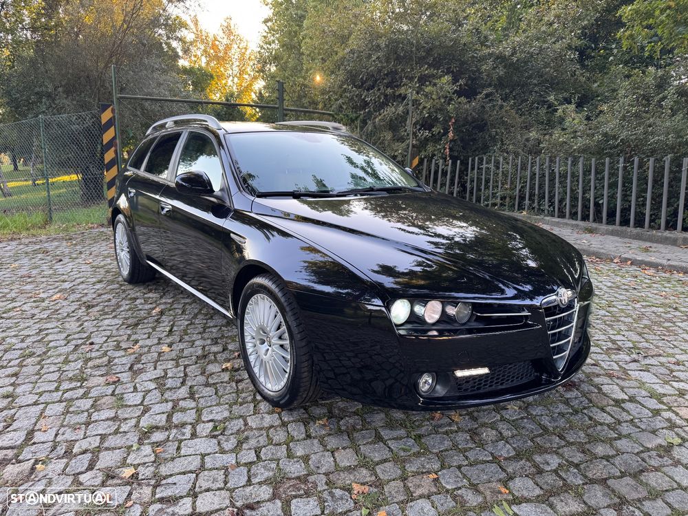 Alfa Romeo 159 Sportwagon 1.9 JTDm 16V Sportiva - 32