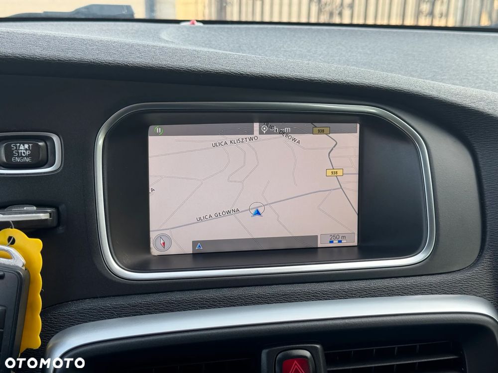 Volvo V40 D2 Momentum - 13