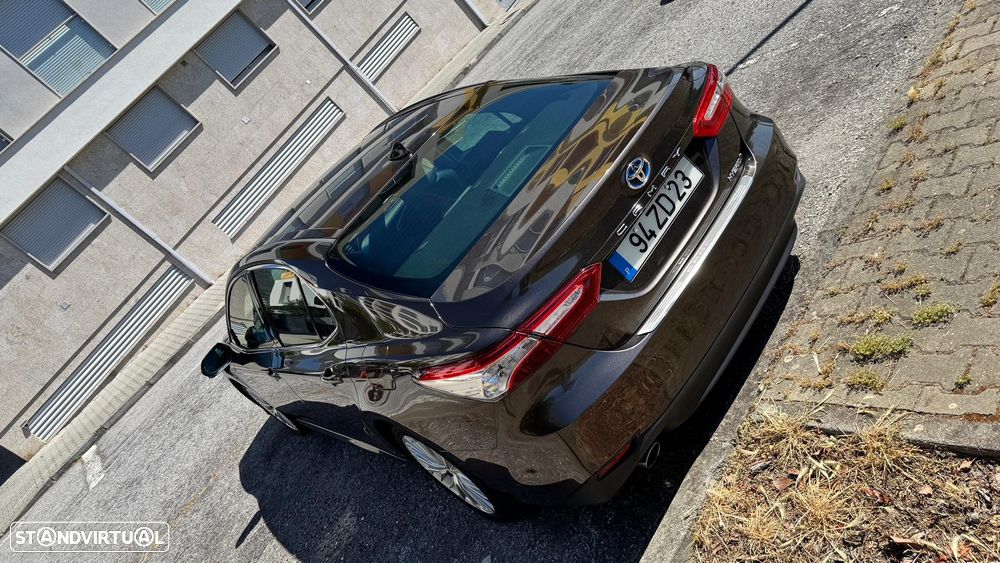 Toyota Camry 2.5 Hybrid Luxury - 3