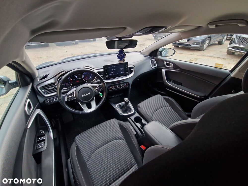 Kia Ceed 1.5 T-GDI M - 19