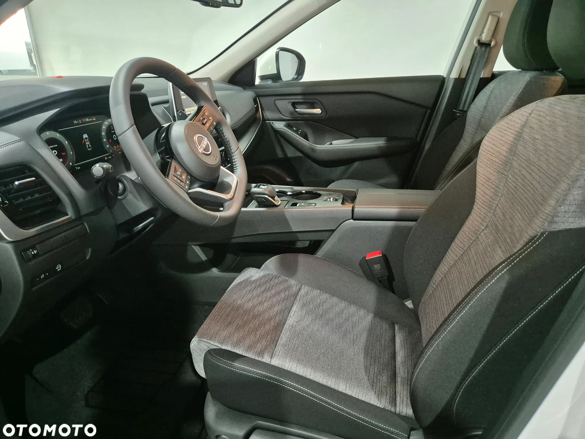 Nissan X-Trail 1.5 VC-T mHEV Acenta 2WD Xtronic 7os - 10