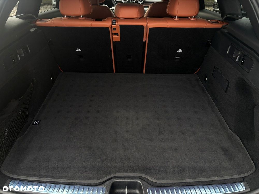 Mercedes-Benz GLC - 30