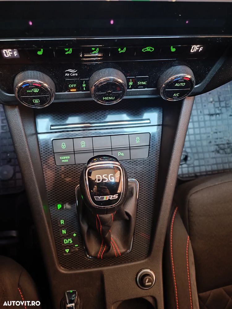 Skoda Octavia 2.0 TDI DSG 4X4 RS - 19