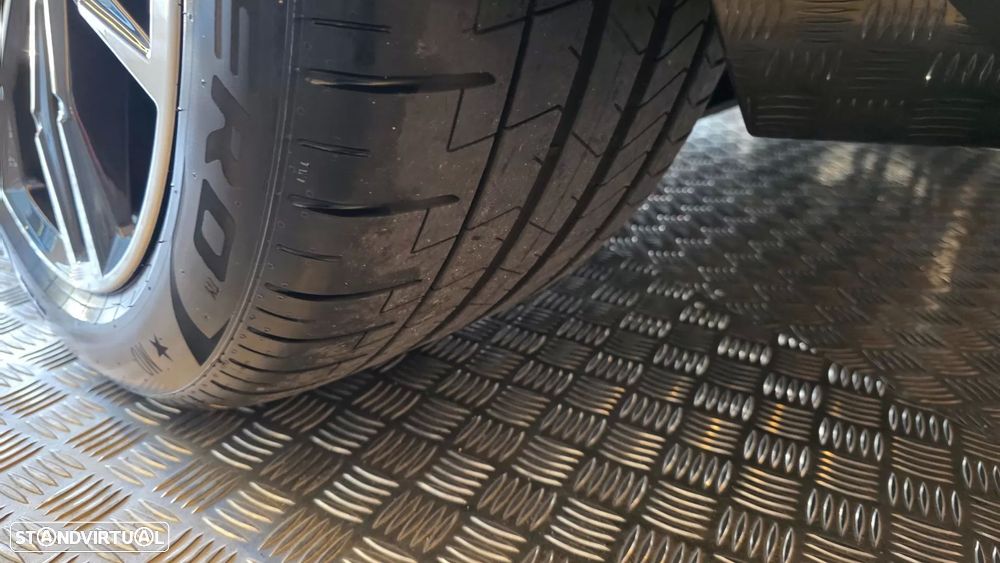 BMW 530 e Pack Desportivo M Pro - 33