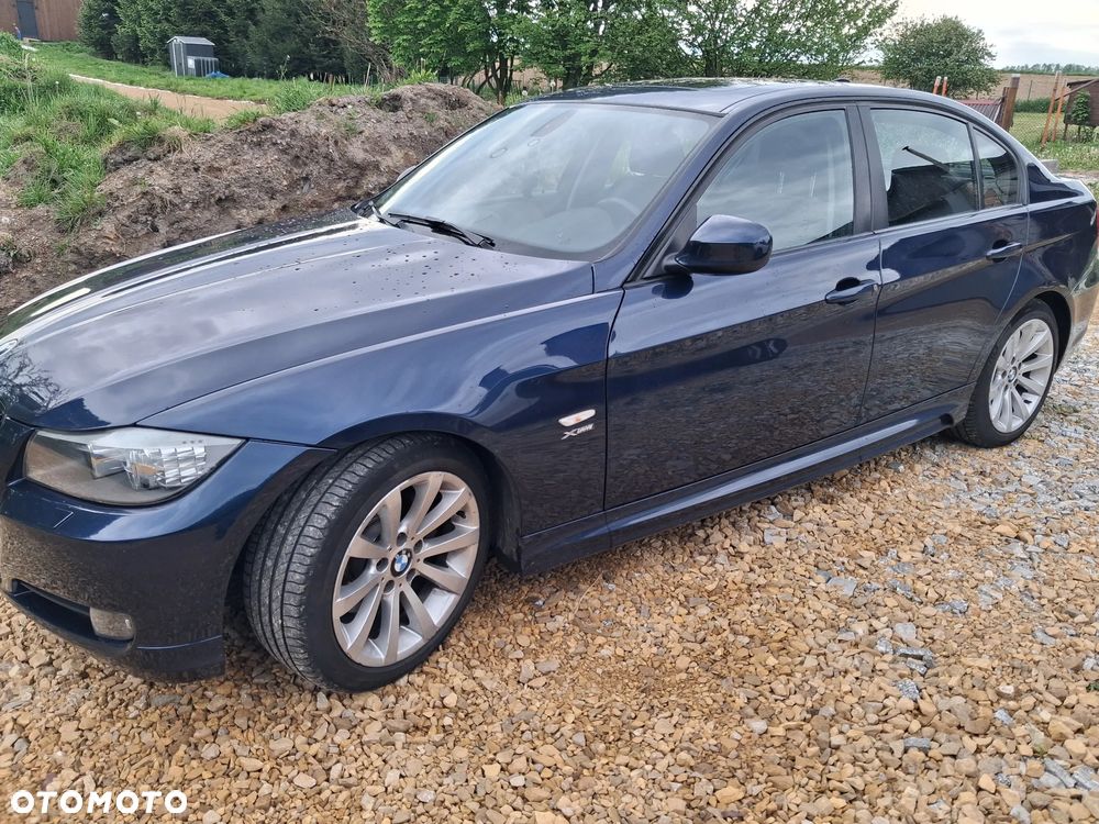 BMW Seria 3 320d xDrive - 13