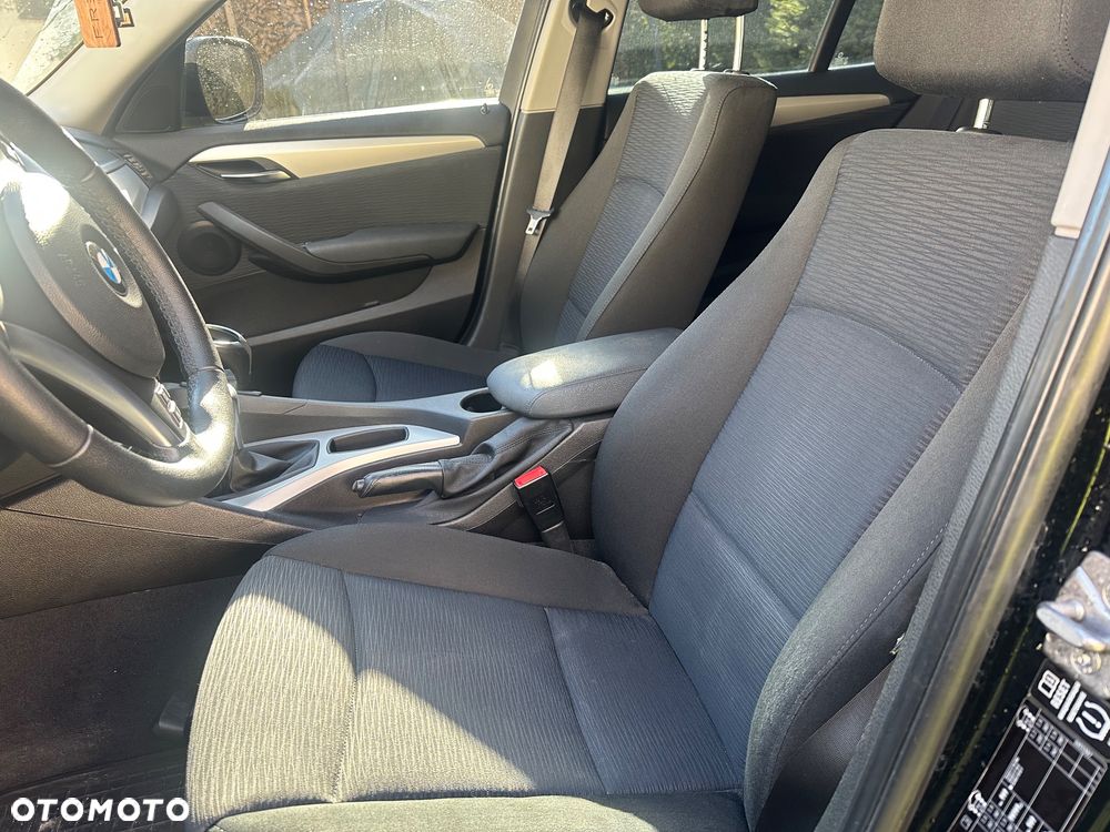 BMW X1 sDrive18d Sport Line - 11