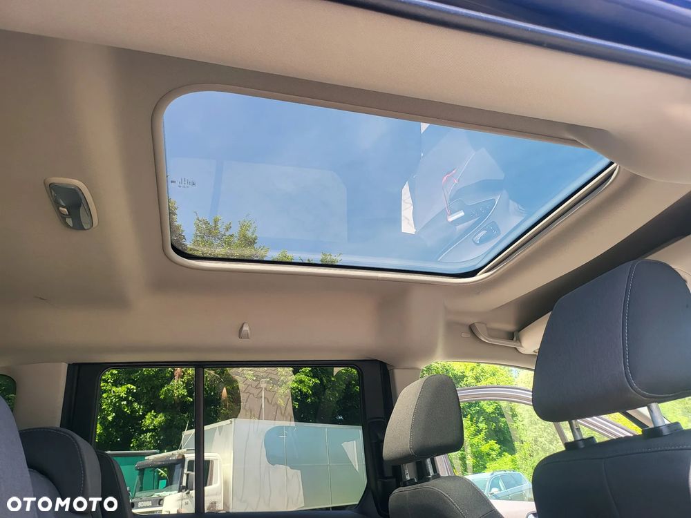 Ford Tourneo Connect Grand - 25