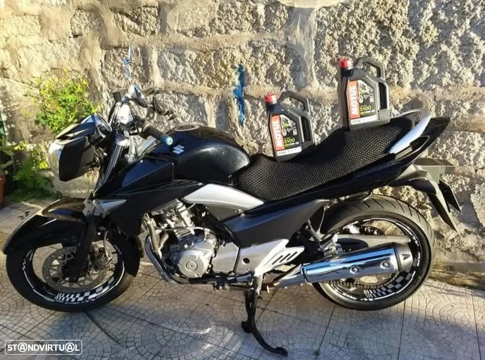 Suzuki Inazuma 250 - 1