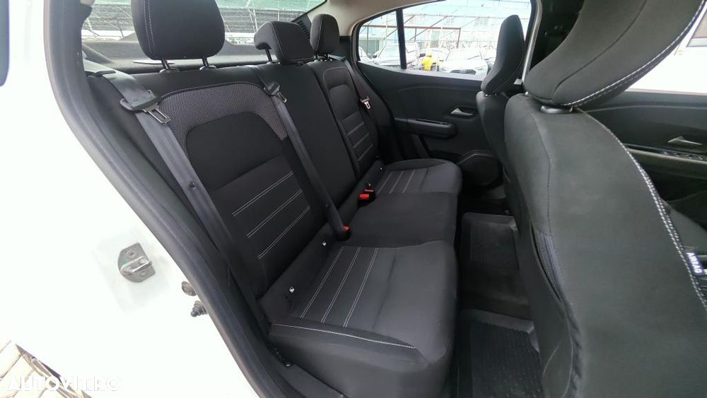 Dacia Logan TCe 90 MT6 Journey - 10