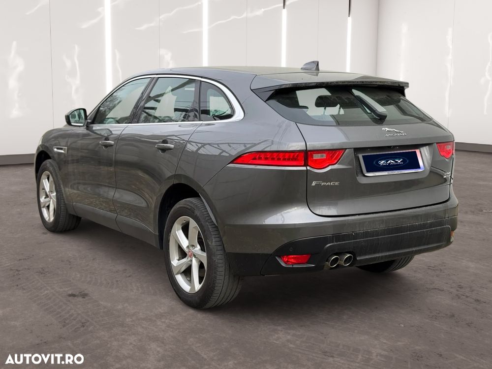 Jaguar F-Pace 20d AWD Aut. Prestige - 4