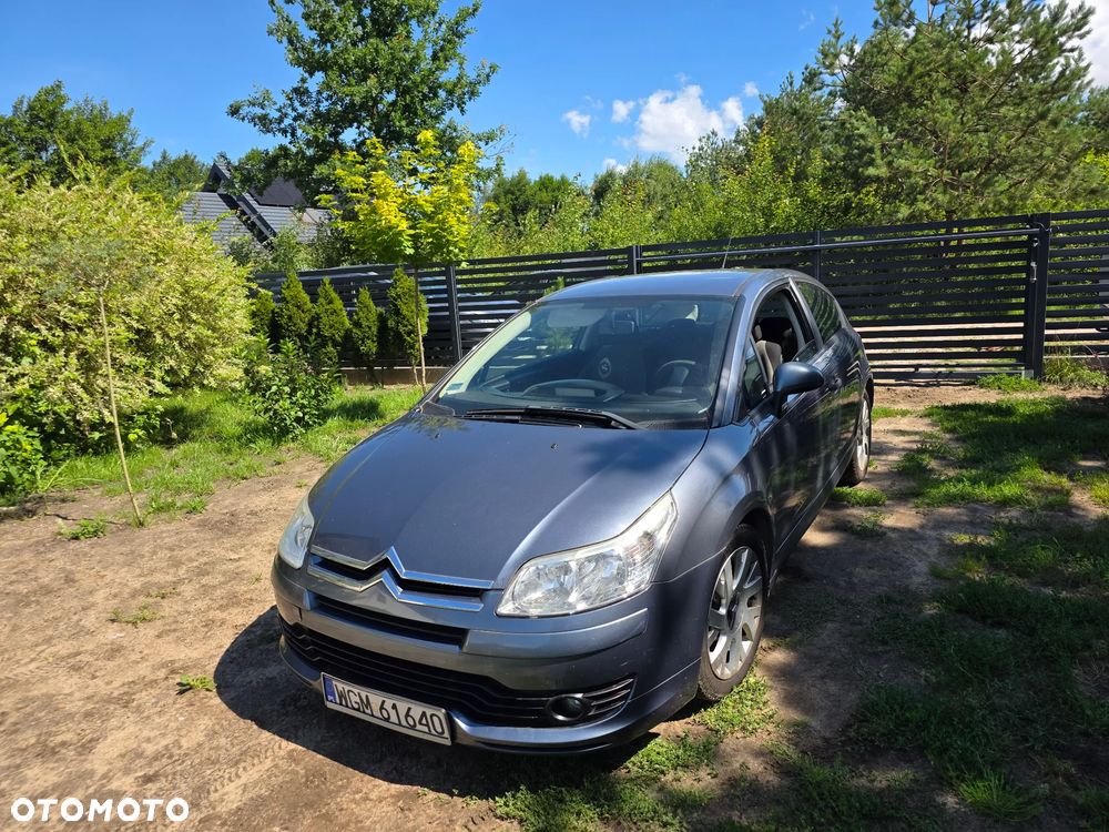 Citroën C4 1.4 16V VTR - 11