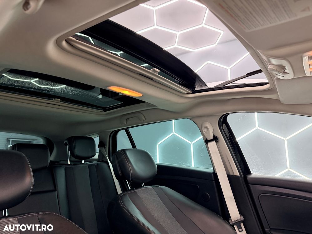 Renault Megane ENERGY dCi 130 Start & Stop Bose Edition - 22