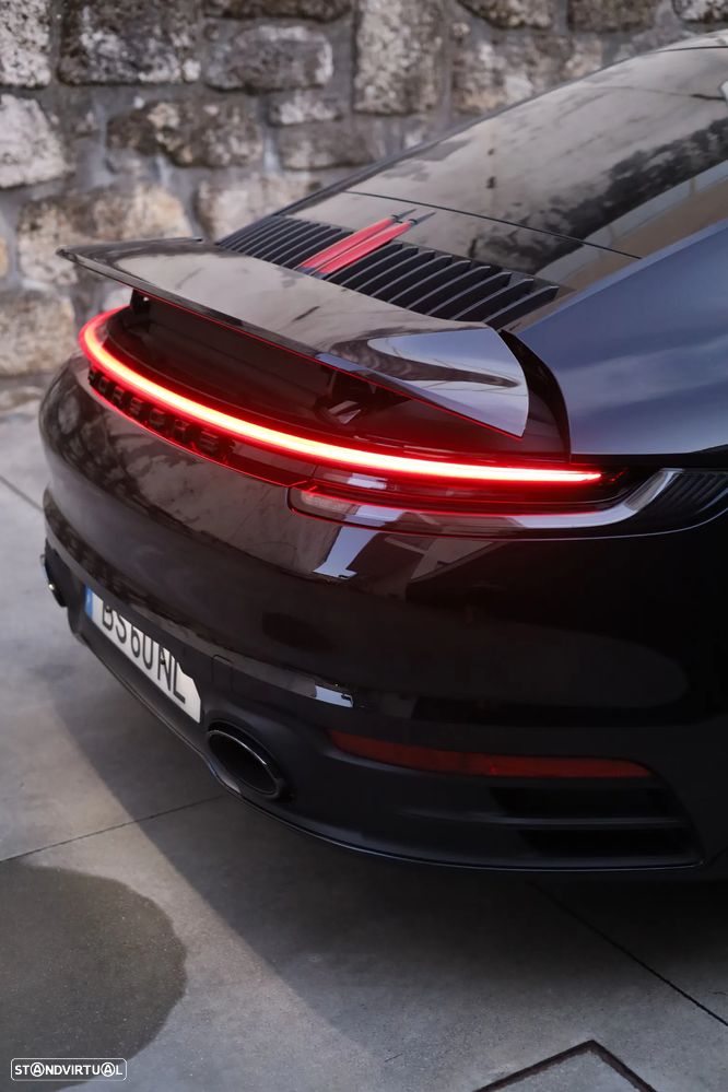 Porsche 911 Série F - 28