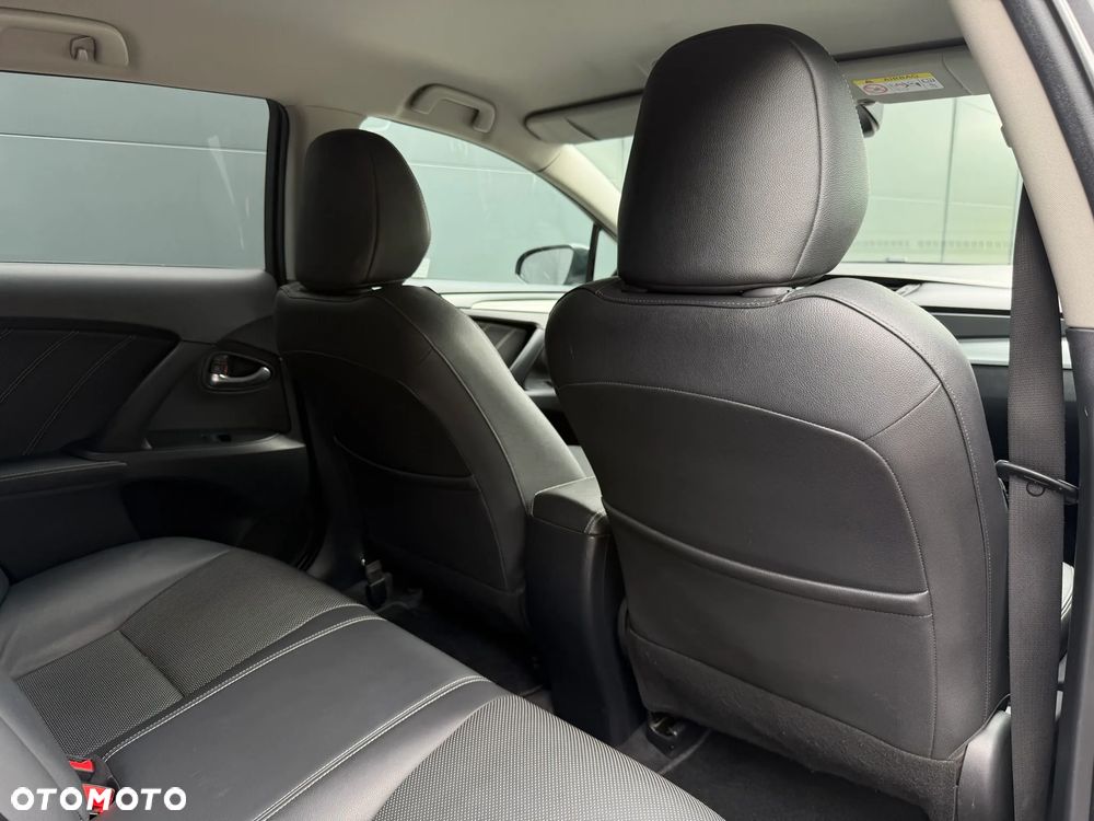 Toyota Avensis 1.8 Prestige - 19