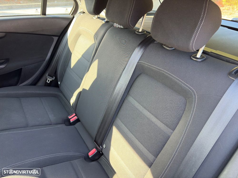 Fiat Tipo Station Wagon 1.6 M-Jet Lounge Tech J17 - 12