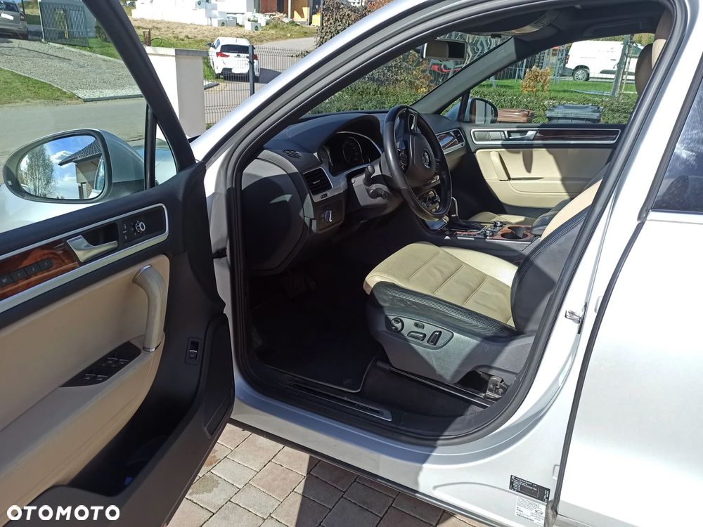 Volkswagen Touareg 3.0 V6 TDI BMT - 2