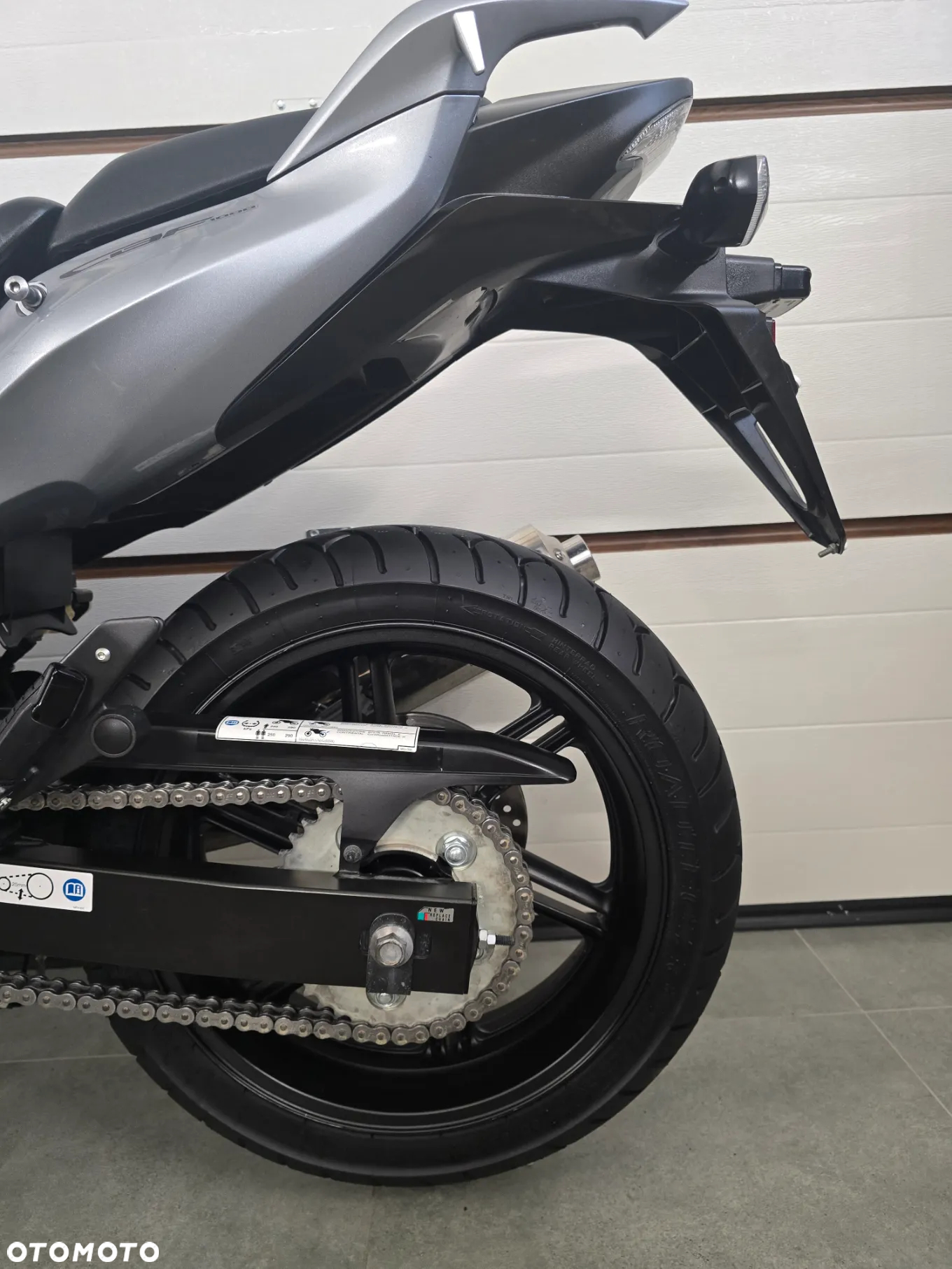 Honda CBF - 16