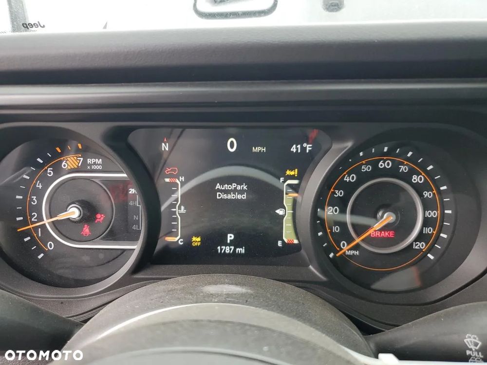 Jeep Wrangler - 14