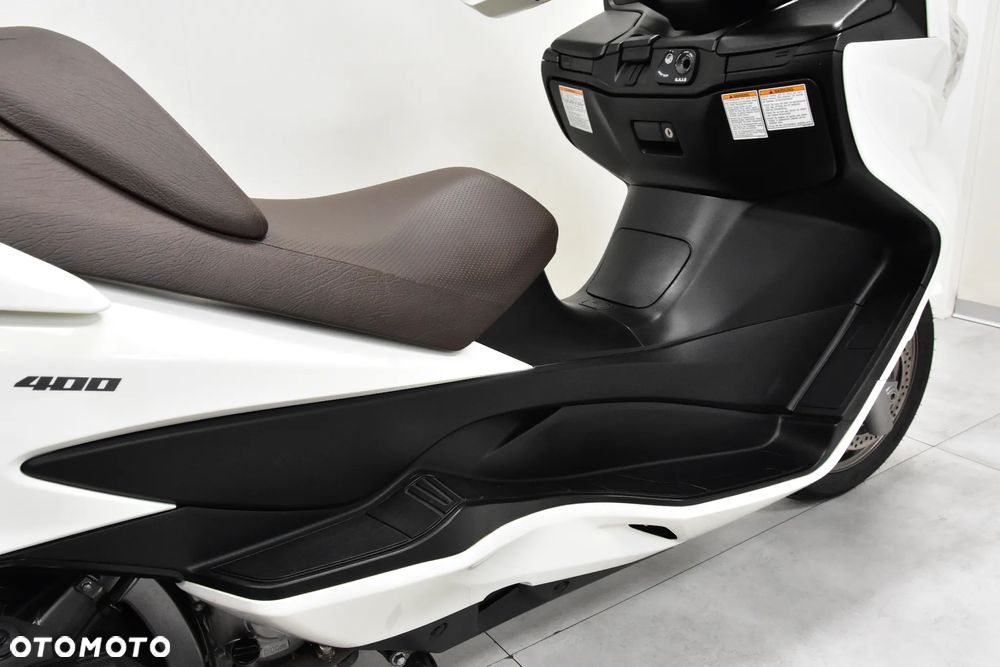 Suzuki Burgman - 15