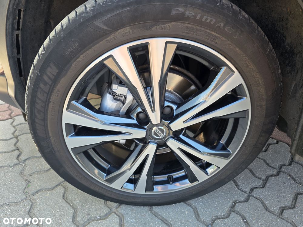 Nissan Qashqai 1.6 DIG-T N-Connecta - 27