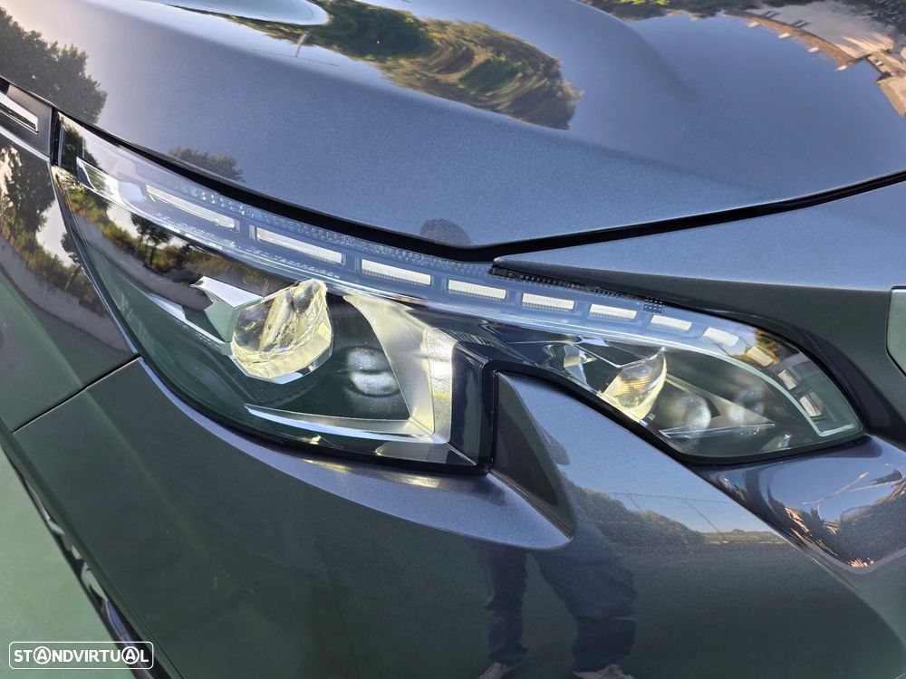 Peugeot 3008 1.6 Hybrid GT Pack e-EAT8 - 39