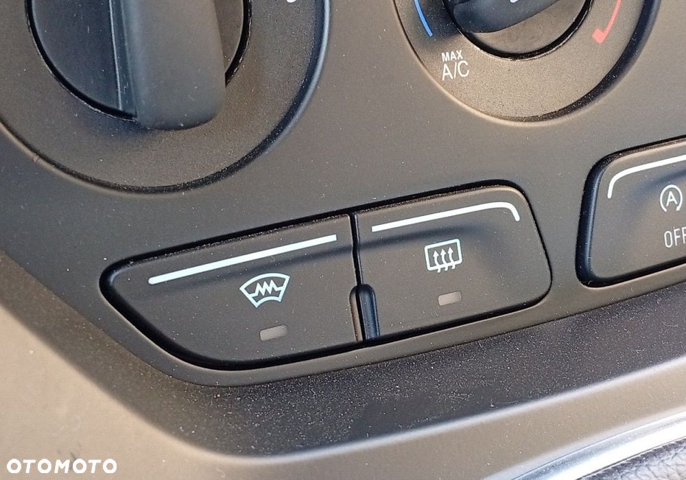 Ford Grand C-MAX - 27