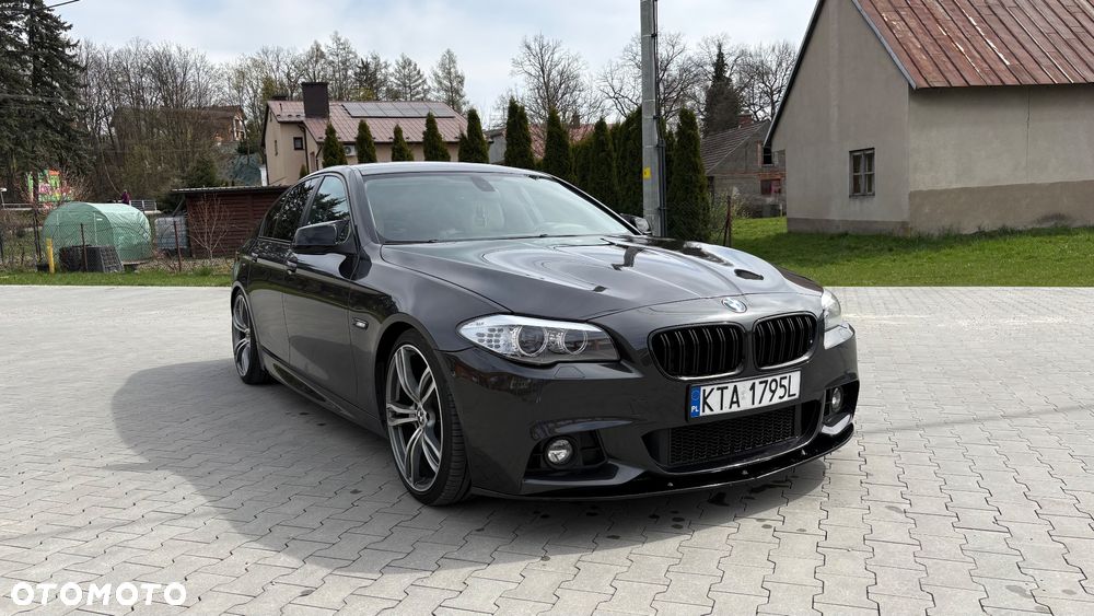 BMW Seria 5 520d - 5