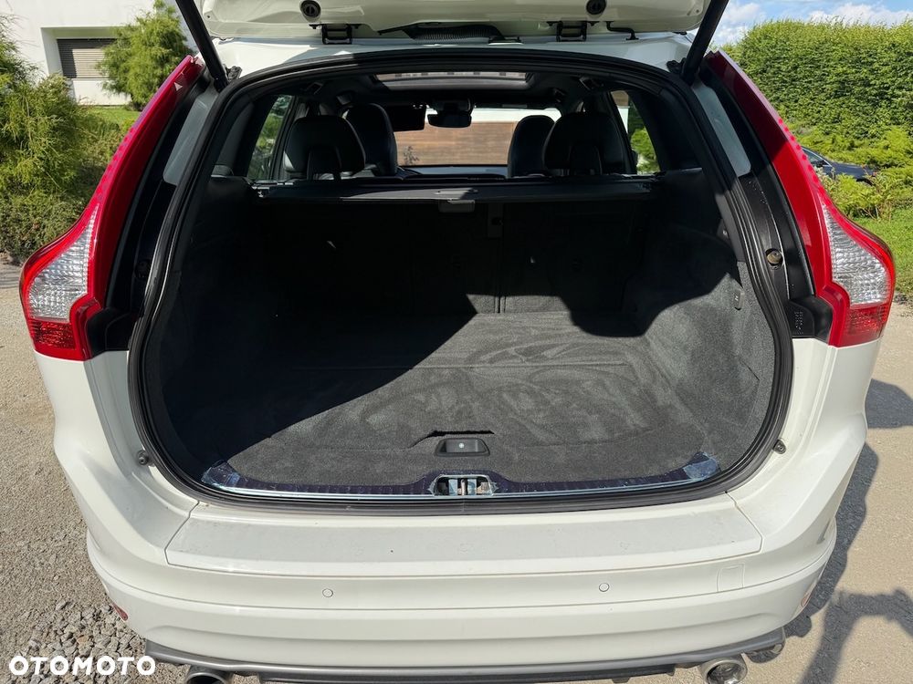 Volvo XC 60 D5 AWD Summum - 27