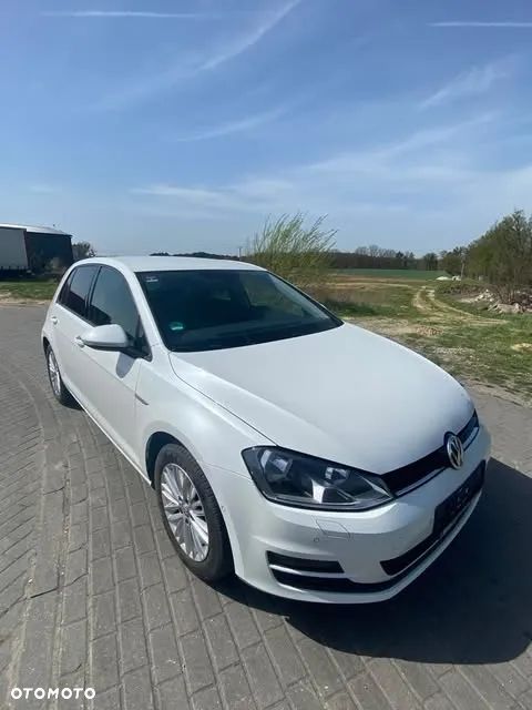Volkswagen Golf - 1